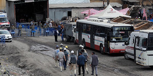 Manisa Valiliği Soma'da gösteri ve yürüyüşü yasakladı