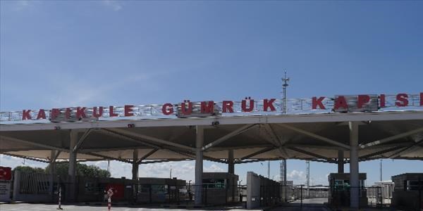 Kapıkule'de 5 kilometre TIR kuyruğu