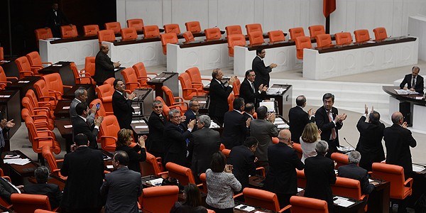 TBMM taşeronu gündeme aldı