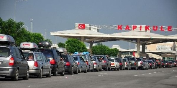 Aracıyla yurtdışından gelen vatandaşlara 185 gün şartı