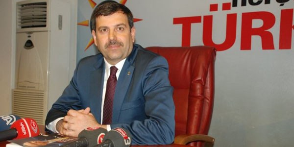 Ak Parti Eskişehir İl yönetimi istifa etti