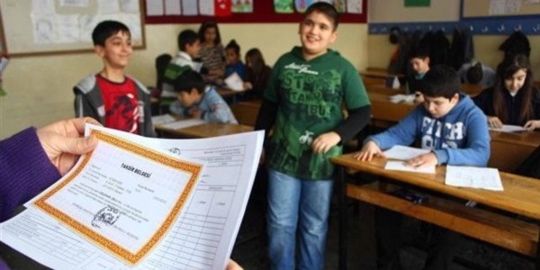 17 milyon öğrenci karne aldı