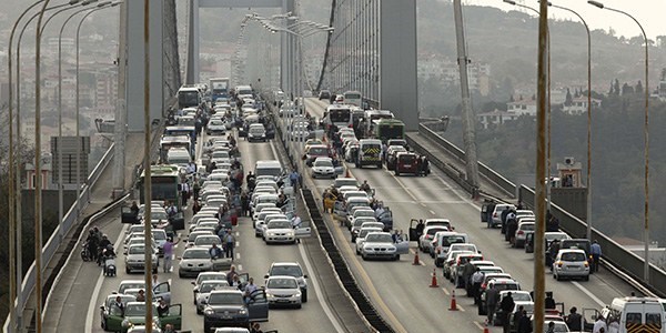 Boğaz Köprüsü'nden kaçak geçene haciz mektubu yok