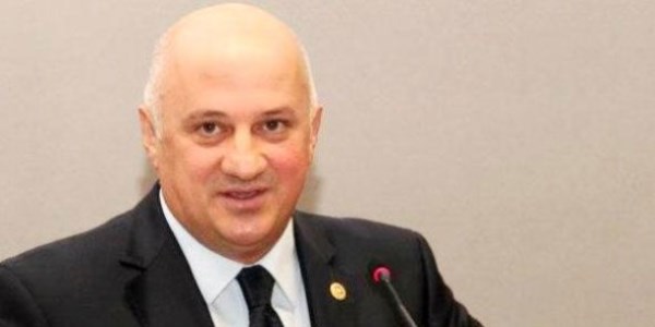Belediye başkanlarına görev sonrası yeşil pasaport talebi