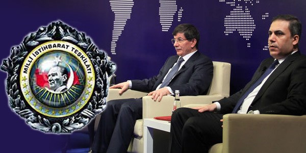 Fidan ve Davutoğlu Köşk'e çıktı
