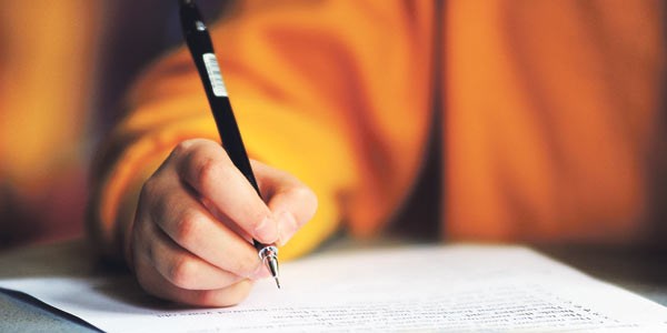 Eğitim simsarları ilk kez yakalandı