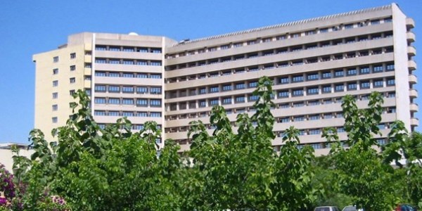 Hukuk Fakültesi öğrencilerinden 'Hoca' protestosu
