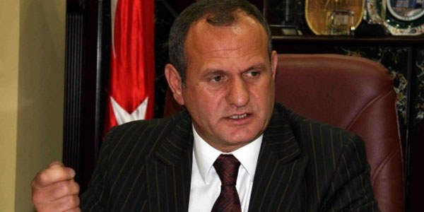 650 bin TL'lik makam aracı alan başkan