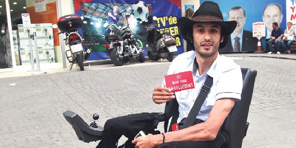 Engelliyi, engelleyene kırmızı kart