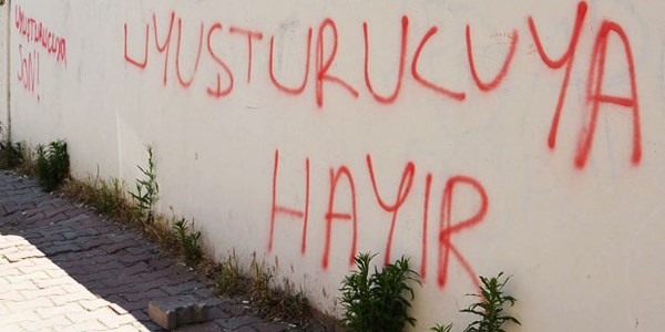 Mahalleli uyuşturucuya savaş açtı!