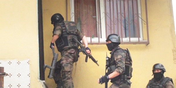Yüzde 9 liseli uyuşturucuyu denedi