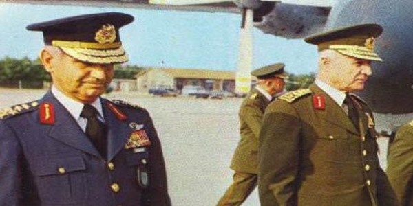 AYM'den Evren ve Şahinkaya'ya ret