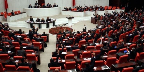 Meclis çalışmalarının uzatılması kararı Resmi Gazete'de