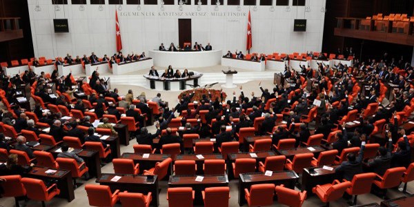 Milli güvenlik komisyonu yeni yasama yılına kalıyor