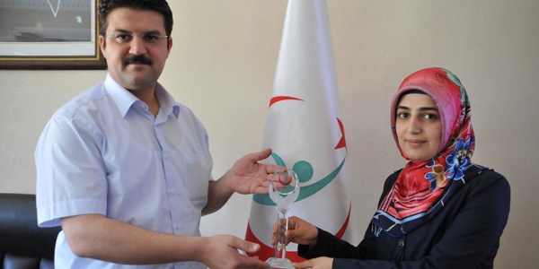Yılın hemşiresi, törene katılamadı