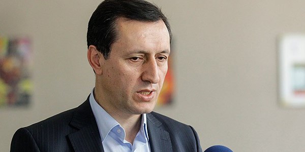 İşler: Başbakan'ın istifası söz konusu değil