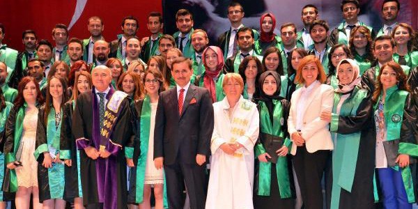 Rektör: Hastayla göz teması kurun