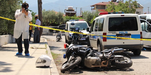Polis - şüpheli kovalamacasında 2 polis yaralandı