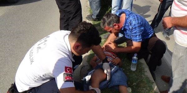 Öğrenci servisi kaza yaptı: 7 yaralı