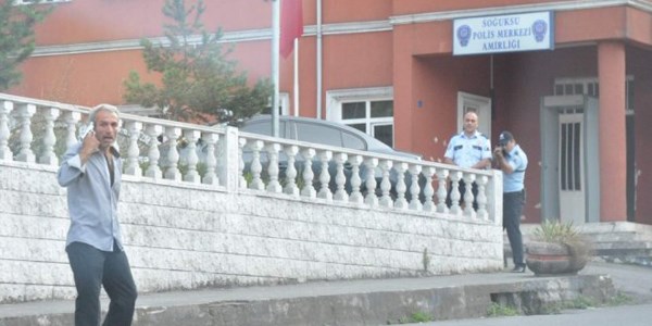 Karakolun önünde korku dolu dakikalar