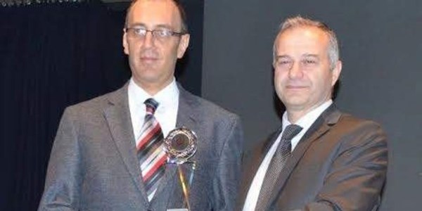 Kanser hastanesinin doktoru kansere yenildi
