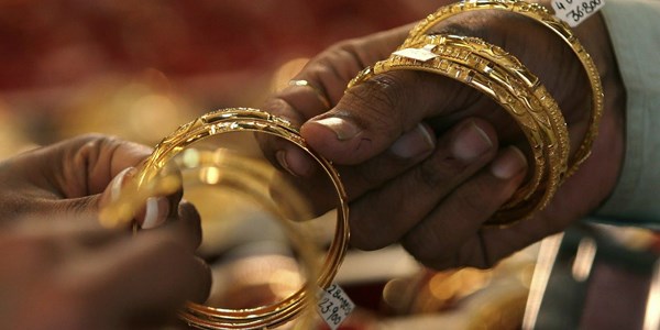Altın 3,5 ayın en yüksek seviyesini gördü