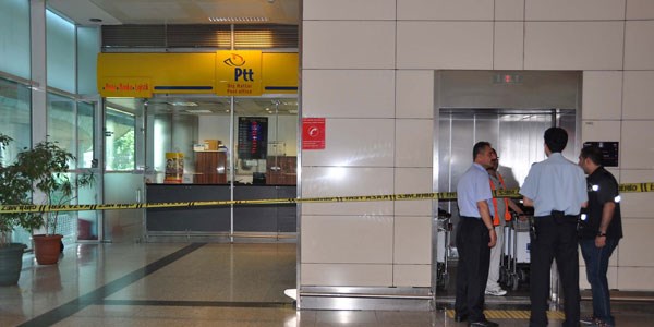 Atatürk Havalimanı PTT Şubesi'nde hırsızlık