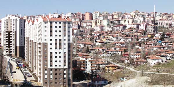 Yüksek kredi faizleri kentsel dönüşümü de geciktiriyor
