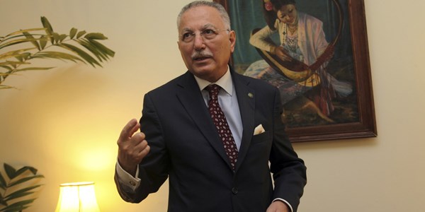 İhsanoğlu'ndan Erdoğan ve Demirtaş'a 1000'er TL bağış!