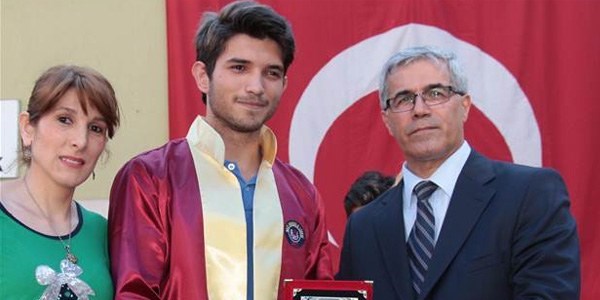 Okul birinciliğini mahkeme kararıyla aldı