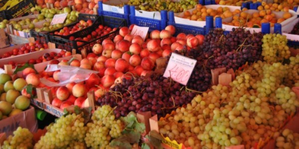 Meyve fiyatları yükseldi