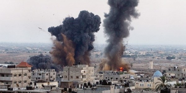 srail Gazze'de hastaneyi vurdu: En az 4 l