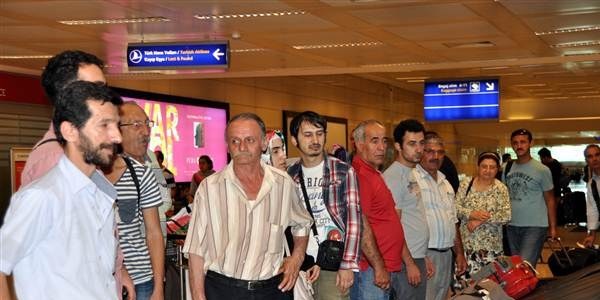 Trkiye, Libya bykelilik personelini tahliye etti