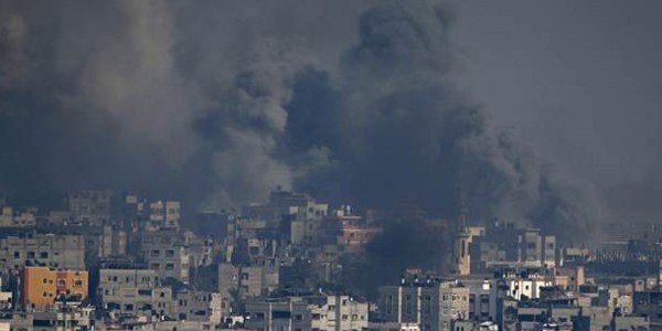 srail, Gazze'ye kan kusturuyor