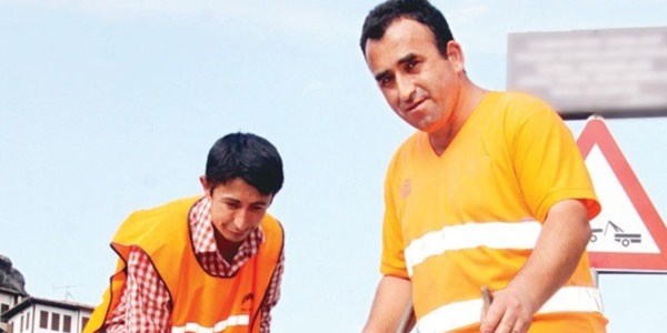 Belediyesi kapanan işçilere yeni iş