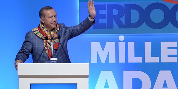 Erdoğan: Türkmenlerin siyaset malzemesi yapılması tehlikeli