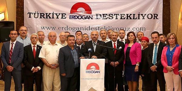 Babakan Erdoan'a 600 STK'dan destek