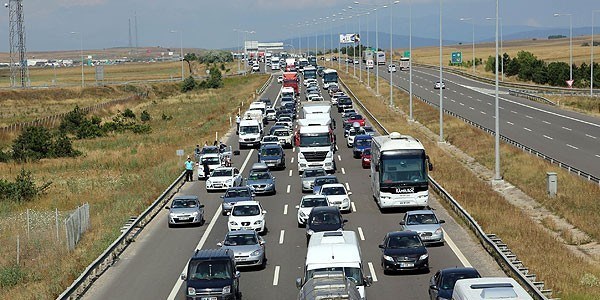 Tatilcilerin yüzde 63'ü oy vermek için dönecek