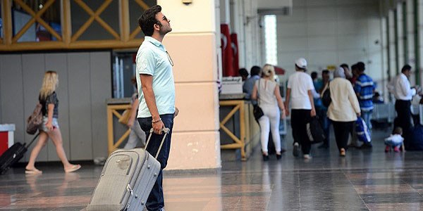 Yerli turist tatile 'seçim molası' verdi