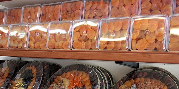 Zirai don kayısı fiyatlarını artırdı