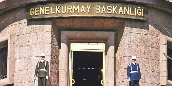 13 PKK'lı 7 çocukla birlikte teslim oldu