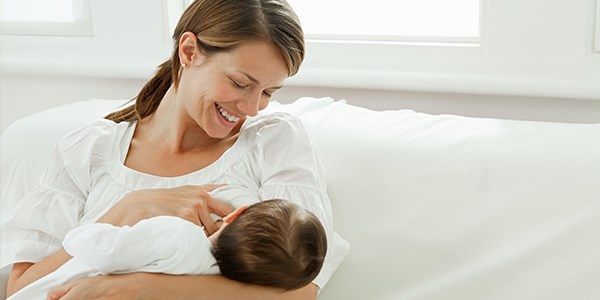 Emzirmek, annenin depresyon riskini azaltıyor