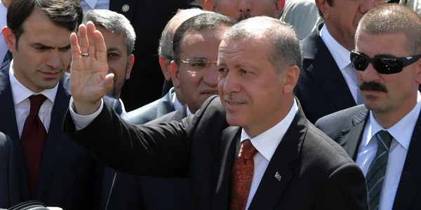 Devir teslim törenine hangi liderler katılacak?
