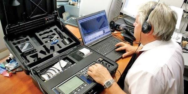 35 kriptolu telefon yasadışı olarak dinlendi