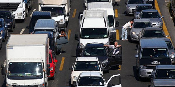 stanbul'da bugn bu yollara dikkat