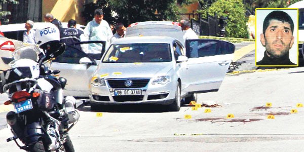 Köstebek polisler muhbiri deşifre etti