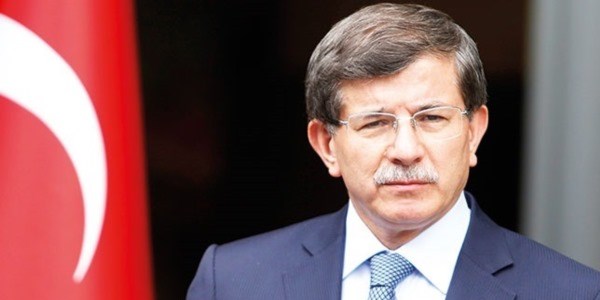 Davutoğlu: Üniversiteye dönmek kaçmak olurdu