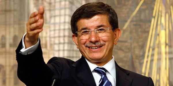Davutoğlu'na tabandan destek tam