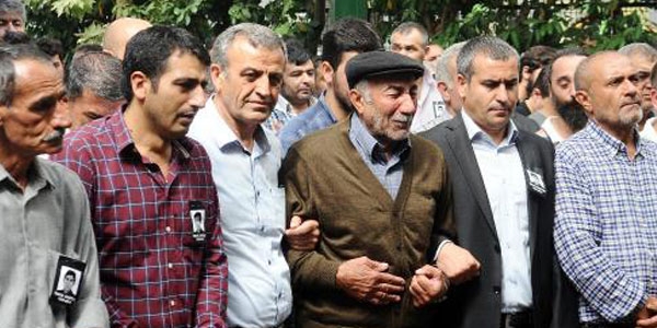 İşçiler feryatlarla toprağa verildi