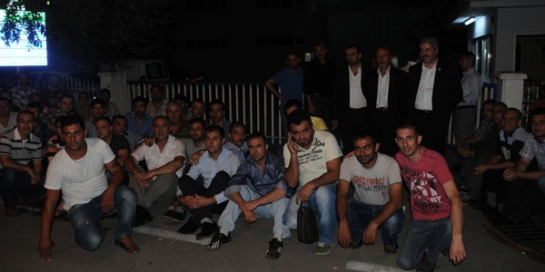 Tazminatını alamayan işçiler eylem yaptı